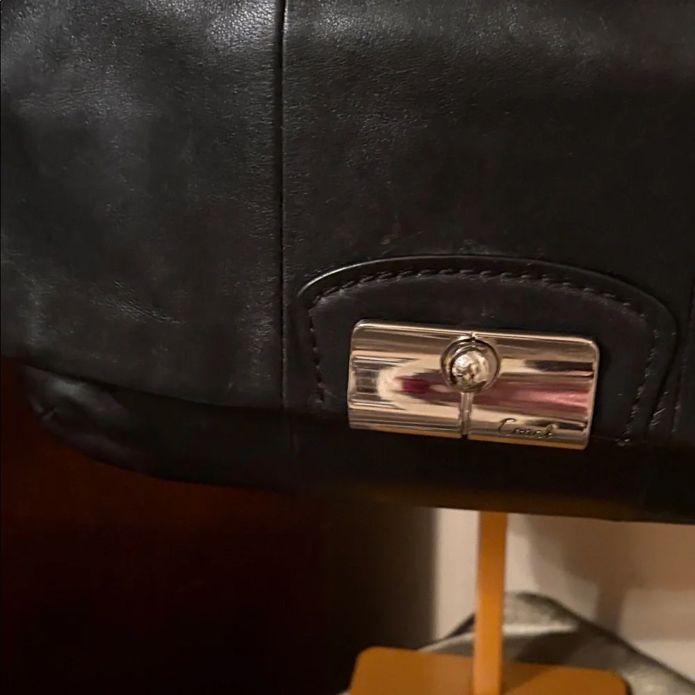 Coach Kristin Black Leather Shoulder Bag with large Silver hang tagL0968-14755